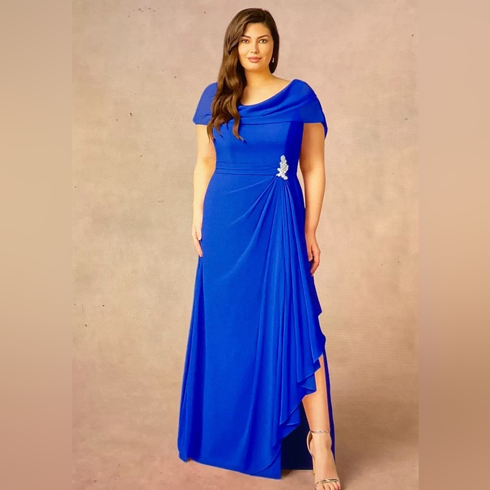Elegant Royal Blue Evening Gown. A-Line W/Side Slit. Size 2X (18) see size chart